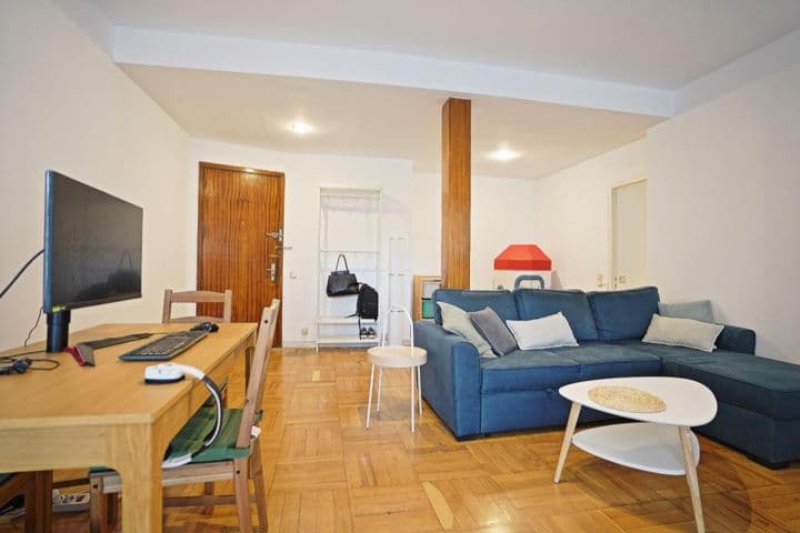 2 bedrooms apartment for rent in Tetuan, Spain - Image 7