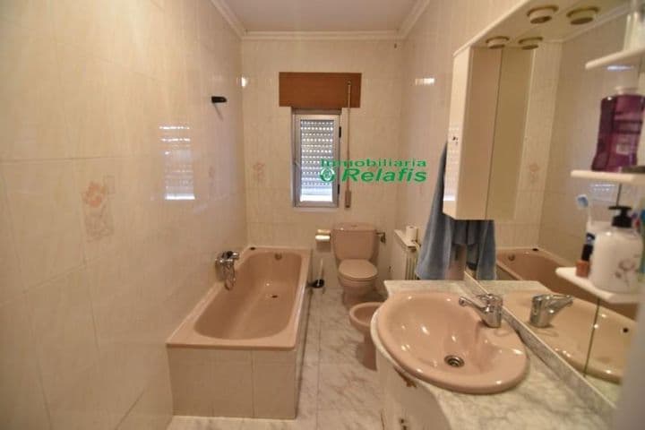 3 bedrooms apartment for sale in Salamanca, Spain - Image 9