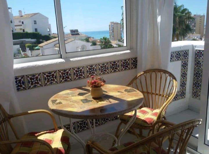 1 bedroom apartment for rent in Parque de la Paloma, Spain - Image 3