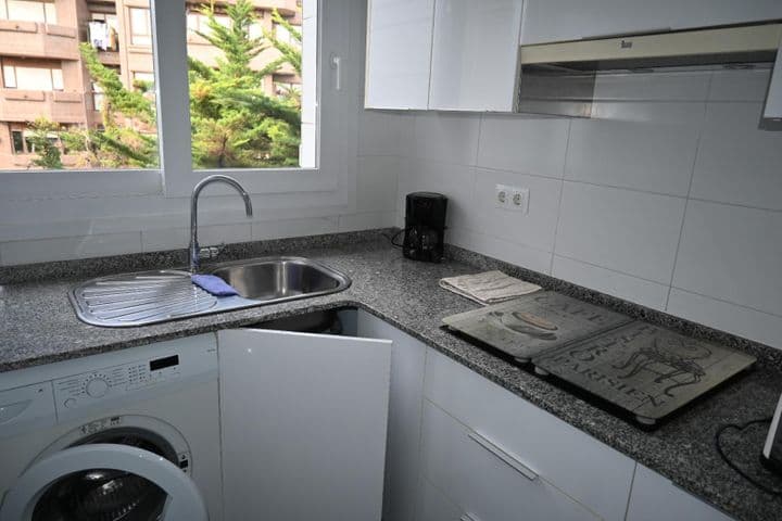 1 bedroom apartment for rent in Santander, Spain - Image 11