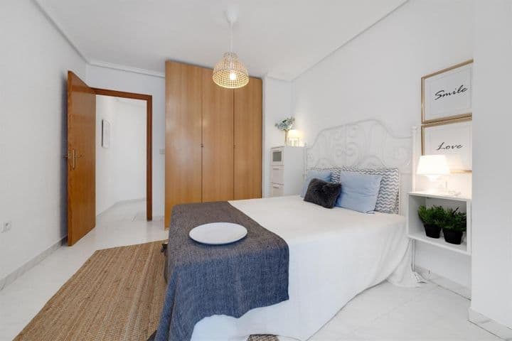 1 bedroom apartment for sale in Torrevieja, Spain - Image 9