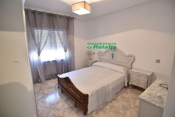 3 bedrooms apartment for sale in Salamanca, Spain - Image 4