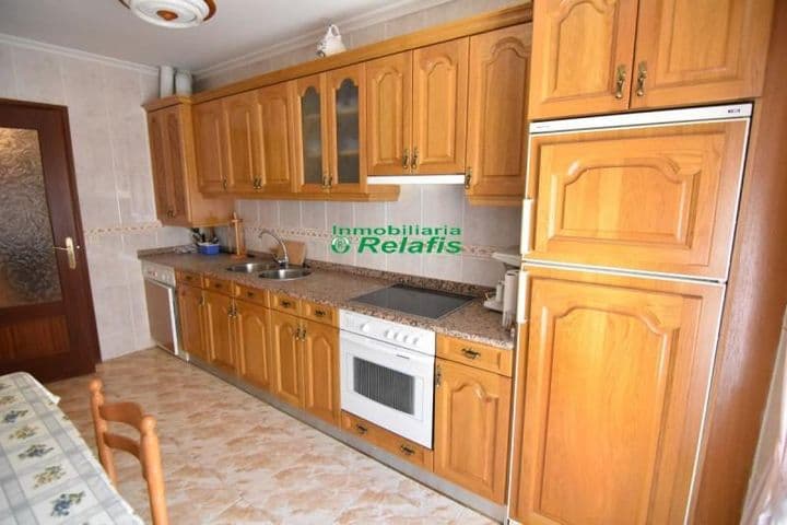 3 bedrooms apartment for sale in Salamanca, Spain - Image 4