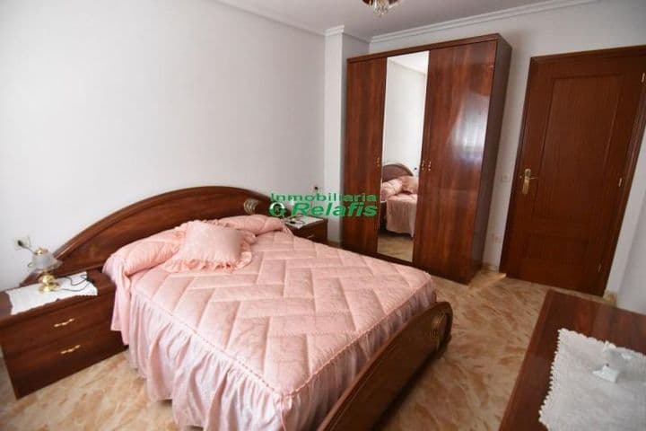 3 bedrooms apartment for sale in Salamanca, Spain - Image 9