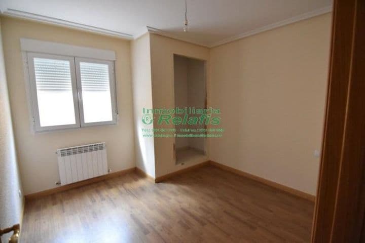 2 bedrooms apartment for sale in Salamanca, Spain - Image 4