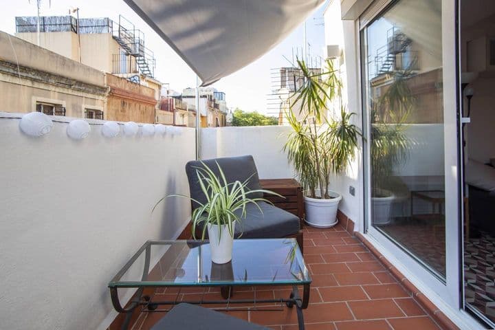 1 bedroom apartment for rent in Ciutat Vella, Spain - Image 11