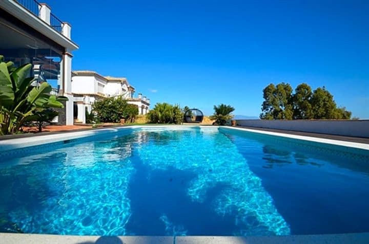 6 bedrooms house for sale in La Duquesa, Spain - Image 6