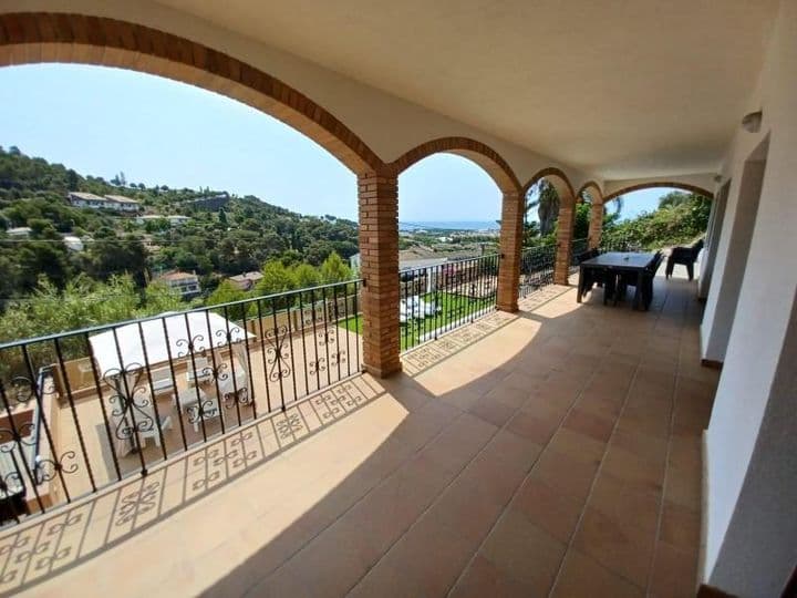 5 bedrooms house for sale in Santa Susanna, Spain - Image 4