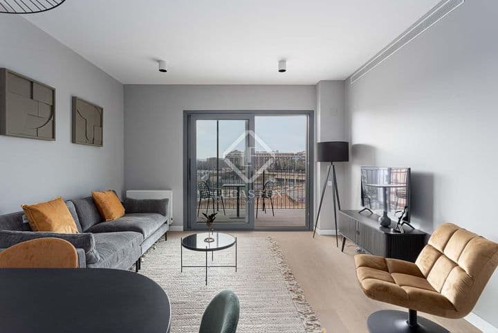 3 bedrooms apartment for rent in Barcelona, Spain - Image 2