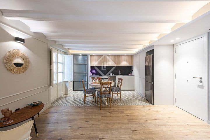 2 bedrooms apartment for rent in Barcelona, Spain - Image 6