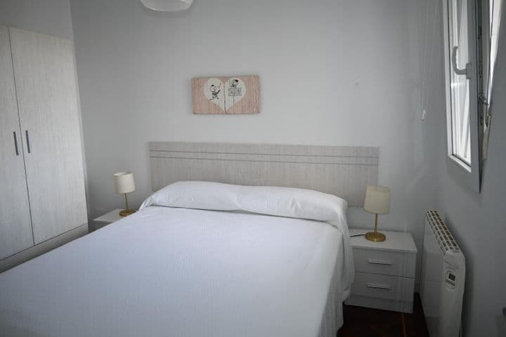 1 bedroom apartment for rent in Santander, Spain - Image 6