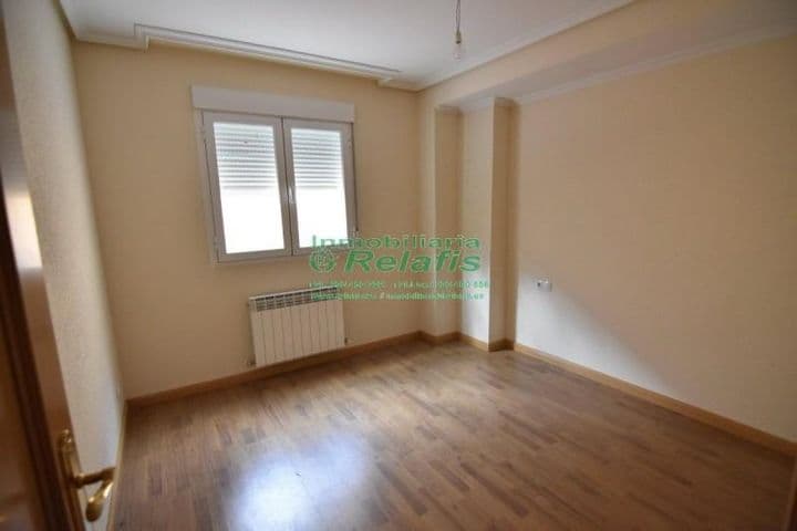 2 bedrooms apartment for sale in Salamanca, Spain - Image 5