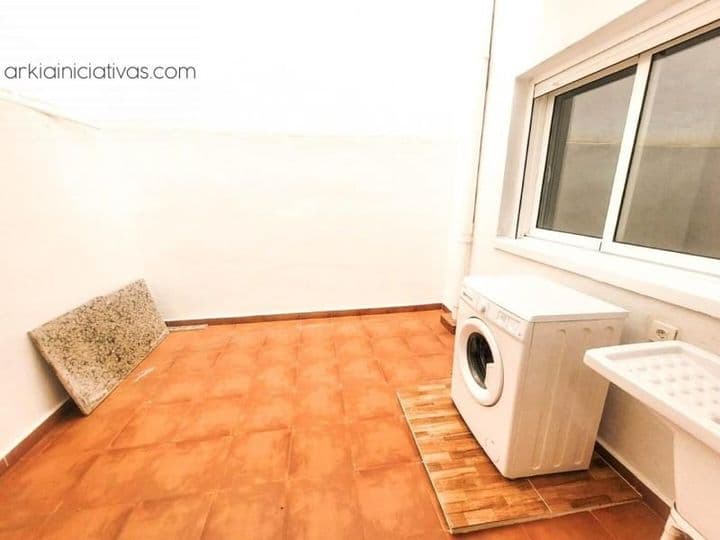 2 bedrooms apartment for sale in Centro, Spain - Image 8