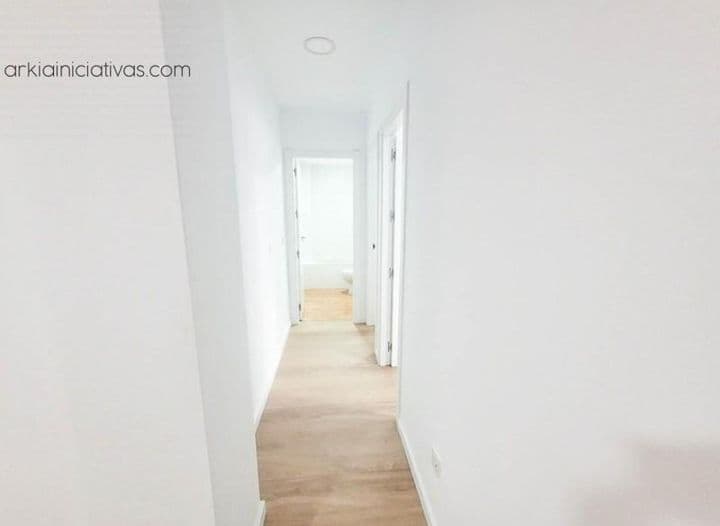 2 bedrooms apartment for sale in Centro, Spain - Image 7