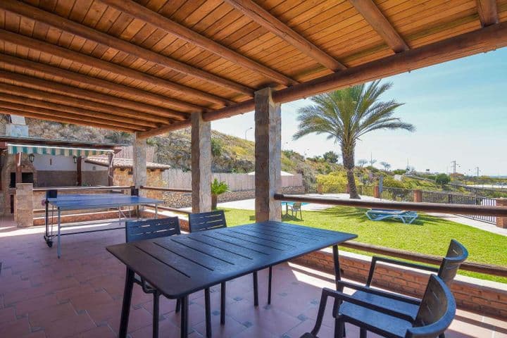 2 bedrooms house for rent in Torrox Costa, Spain - Image 5