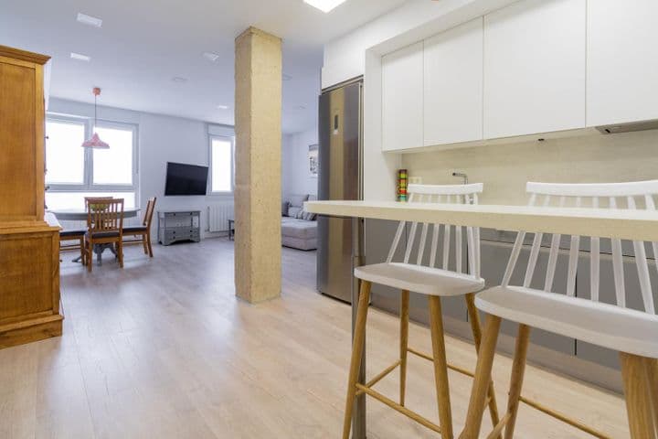 2 bedrooms apartment for rent in Pamplona, Spain - Image 7