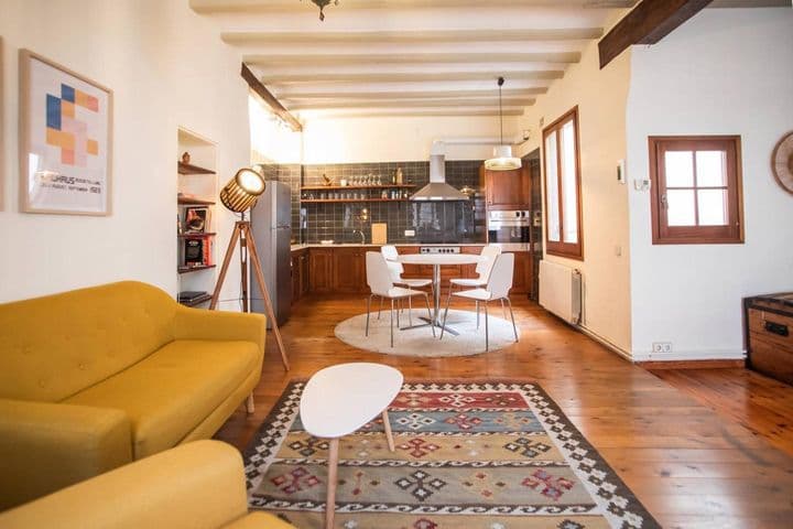 2 bedrooms apartment for rent in Gotic, Spain - Image 3