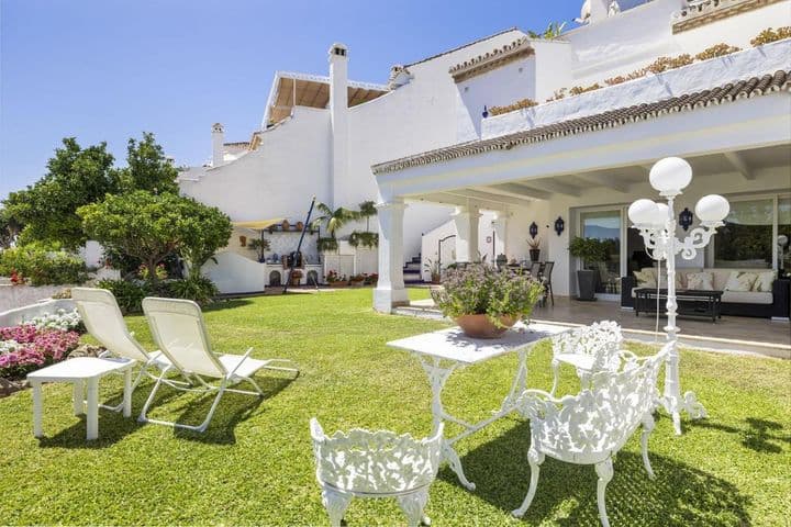 4 bedrooms house for sale in Nueva Andalucia, Spain - Image 3