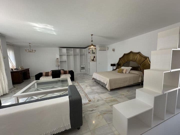 3 bedrooms house for rent in Linda Vista-Nueva Alcantara-Cortijo Blanco, Spain - Image 4