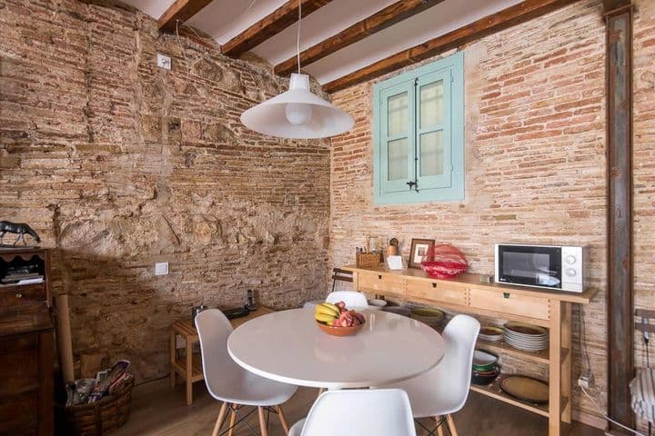 1 bedroom apartment for rent in Gotic, Spain - Image 2