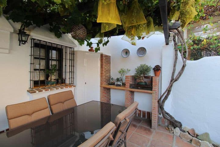 3 bedrooms house for rent in La Colina, Spain - Image 9