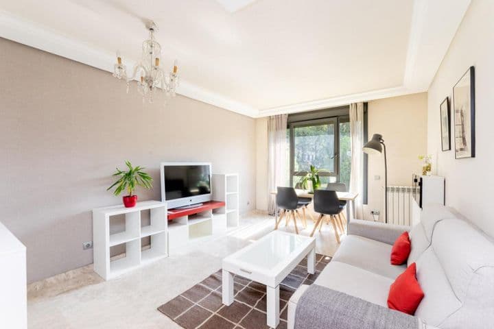 2 bedrooms apartment for rent in Madrid, Spain - Image 6