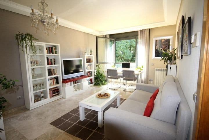 2 bedrooms apartment for rent in Madrid, Spain - Image 7