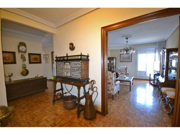 3 bedrooms apartment for rent in Palencia, Spain - Image 9