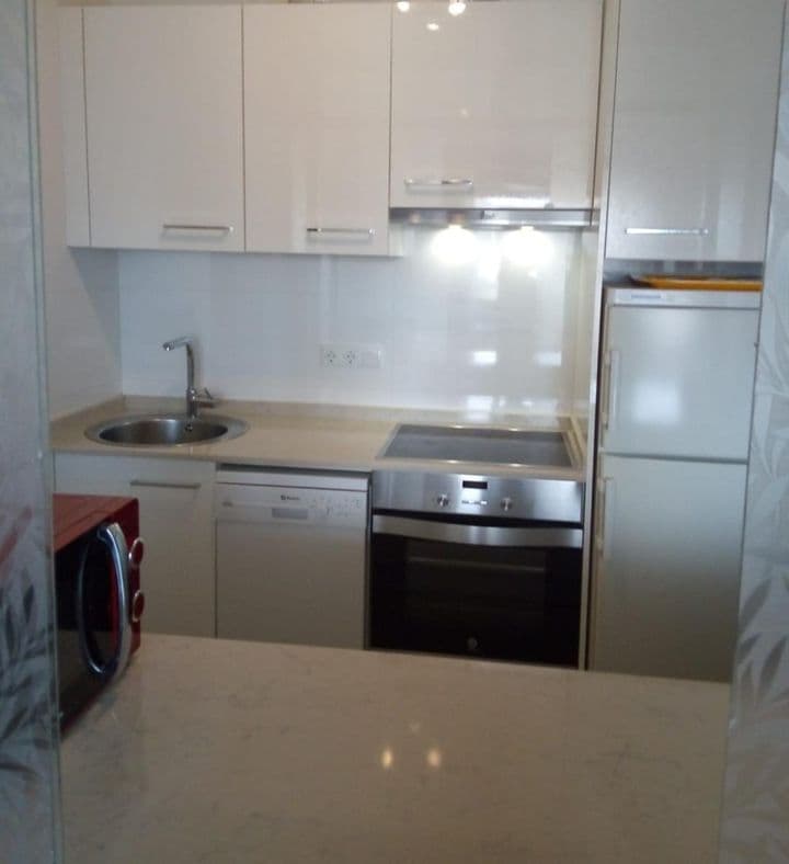 1 bedroom apartment for rent in Santander, Spain - Image 11