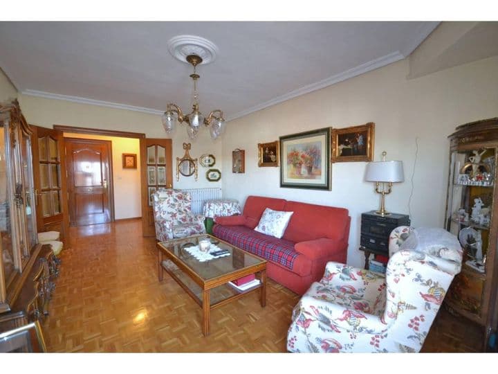 3 bedrooms apartment for rent in Palencia, Spain - Image 10