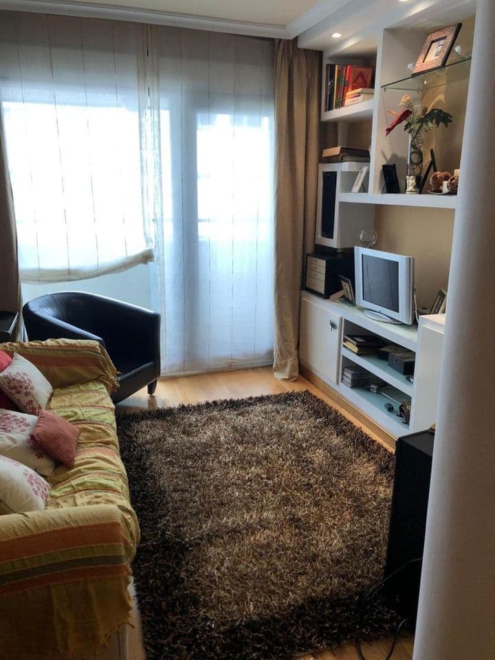 2 bedrooms apartment for rent in Ponferrada, Spain - Image 3