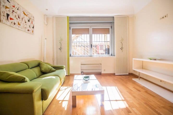 1 bedroom apartment for rent in Eixample, Spain - Image 3