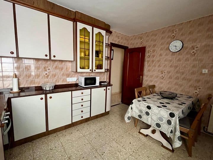 3 bedrooms apartment for rent in Gijon, Spain - Image 4