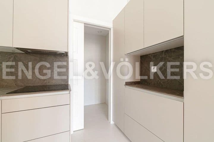 3 bedrooms apartment for rent in Vigo, Spain - Image 8