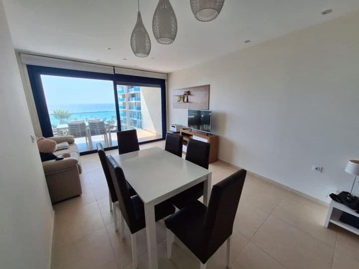 2 bedrooms apartment for rent in Punta Prima, Spain - Image 3