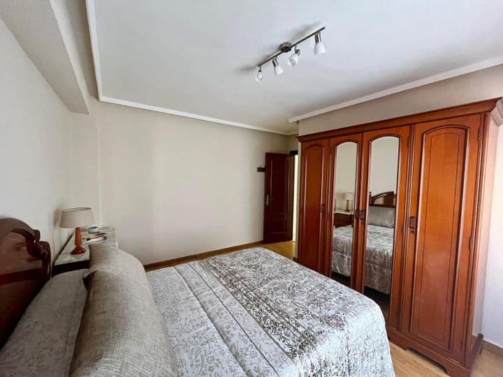 3 bedrooms apartment for rent in Gijon, Spain - Image 12