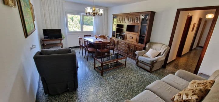 3 bedrooms apartment for rent in Santiago de Compostela, Spain - Image 3