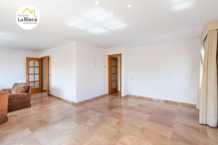 5 bedrooms apartment for rent in Arenys de Mar, Spain - Image 10