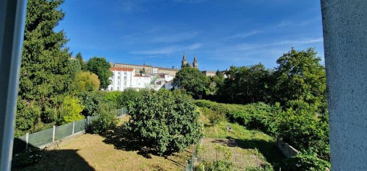 3 bedrooms apartment for rent in Santiago de Compostela, Spain - Image 2