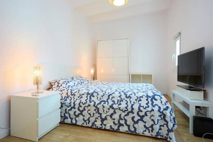 1 bedroom apartment for rent in Esquerra de lEixample, Spain - Image 8