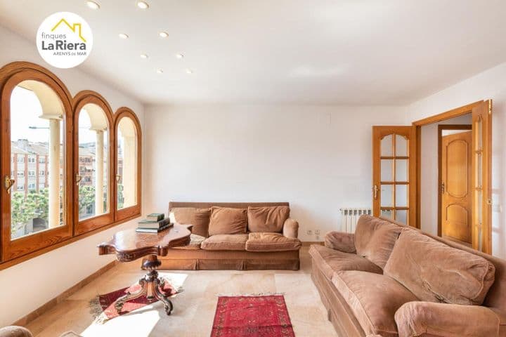 5 bedrooms apartment for rent in Arenys de Mar, Spain - Image 3