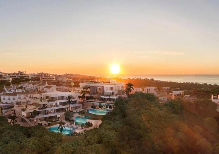 3 bedrooms apartment for sale in Elviria-Cabopino, Spain