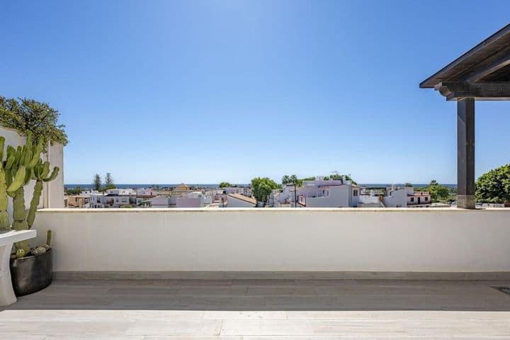 3 bedrooms apartment for sale in Estepona, Spain - Image 2