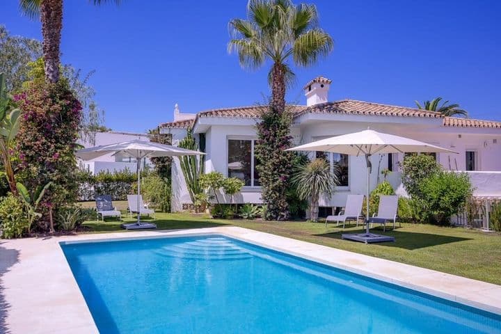 3 bedrooms house for rent in Marbesa, Spain