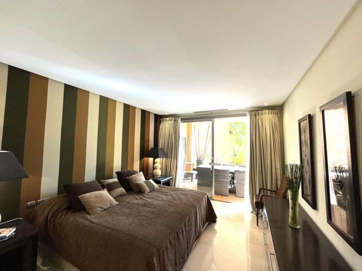 2 bedrooms apartment for sale in Sierra Blanca, Spain - Image 9