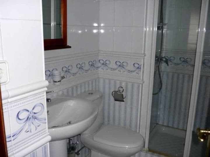 3 bedrooms apartment for rent in Valladolid, Spain - Image 6