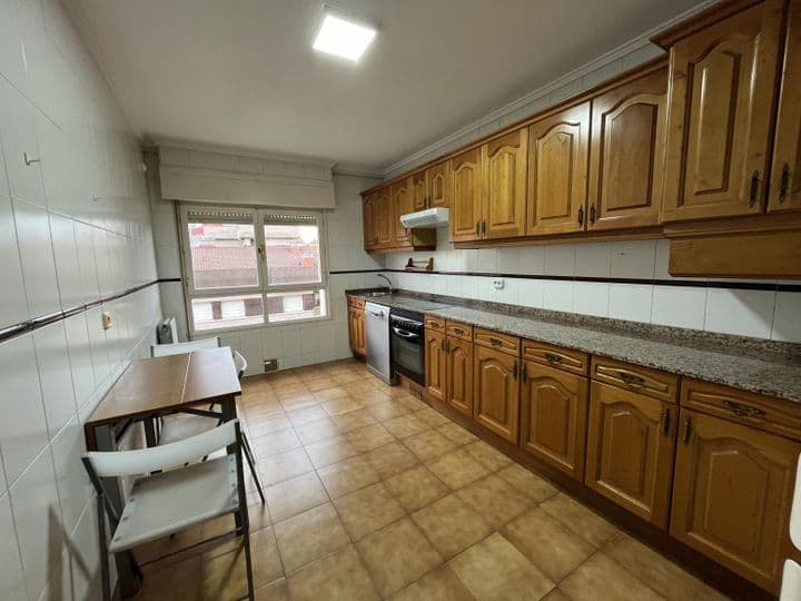 4 bedrooms apartment for rent in Gijon, Spain - Image 7