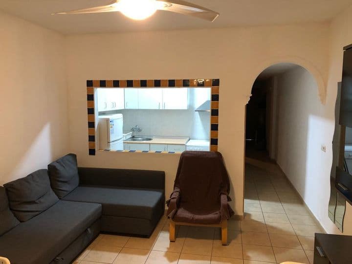 1 bedroom apartment for rent in Playamar - Benyamina, Spain - Image 3