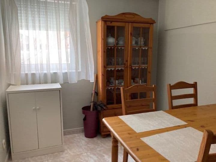 1 bedroom apartment for rent in Santander, Spain - Image 10