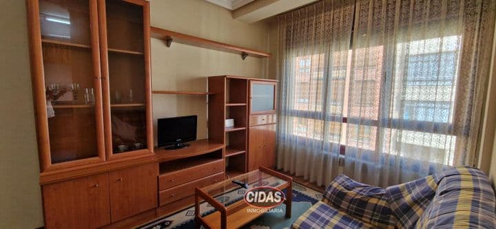 1 bedroom apartment for rent in Oviedo, Spain - Image 6